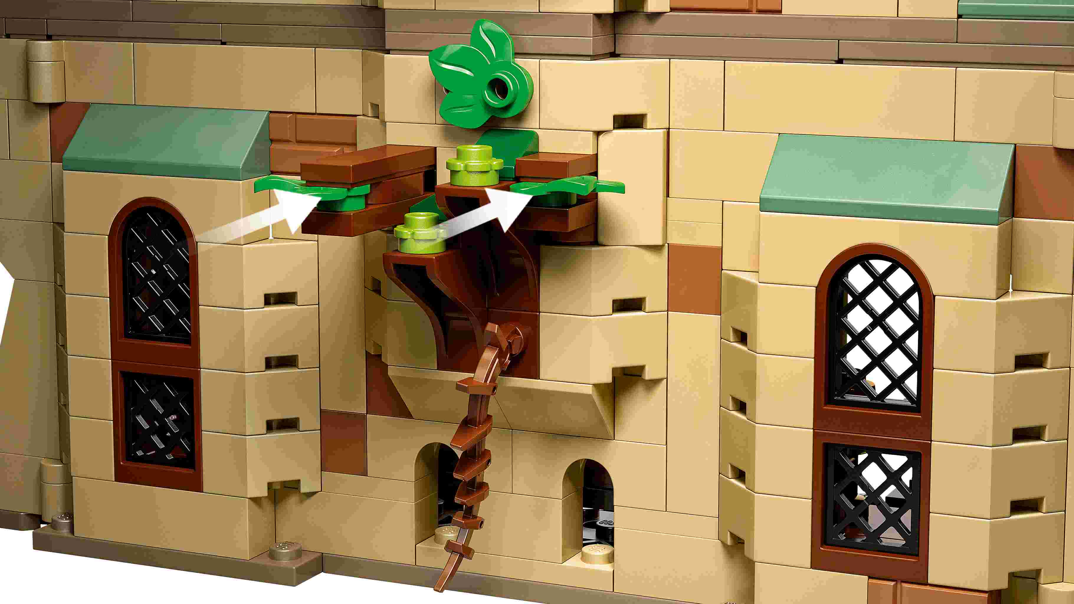 LEGO 76402 Harry Potter Hogwarts: Dumbledores Büro mit 4 Etagen, 6 Minifiguren
