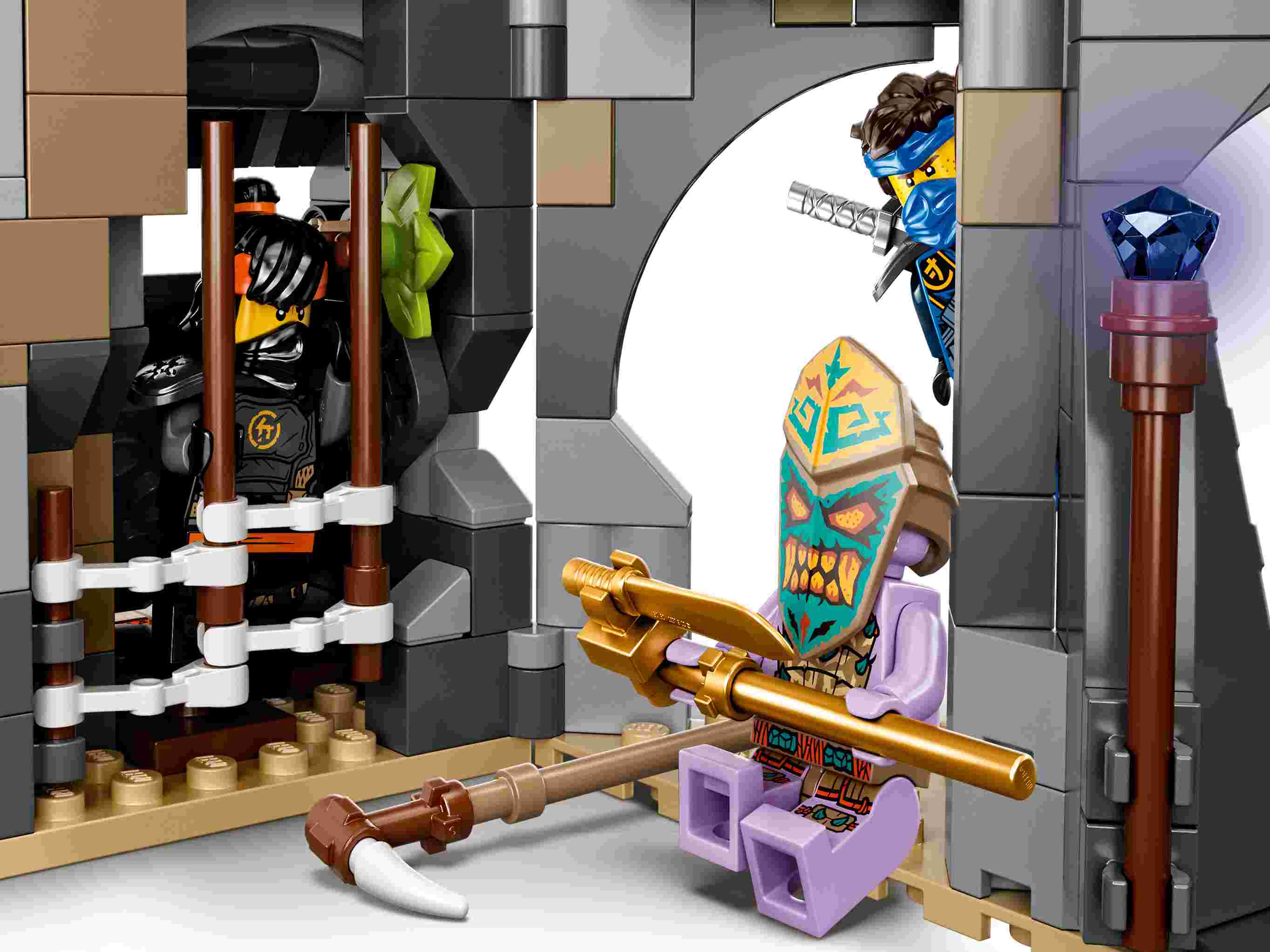 LEGO 71747 NINJAGO Das Dorf der Wächter Bauset, mit Ninja Cole, Jay und Kai