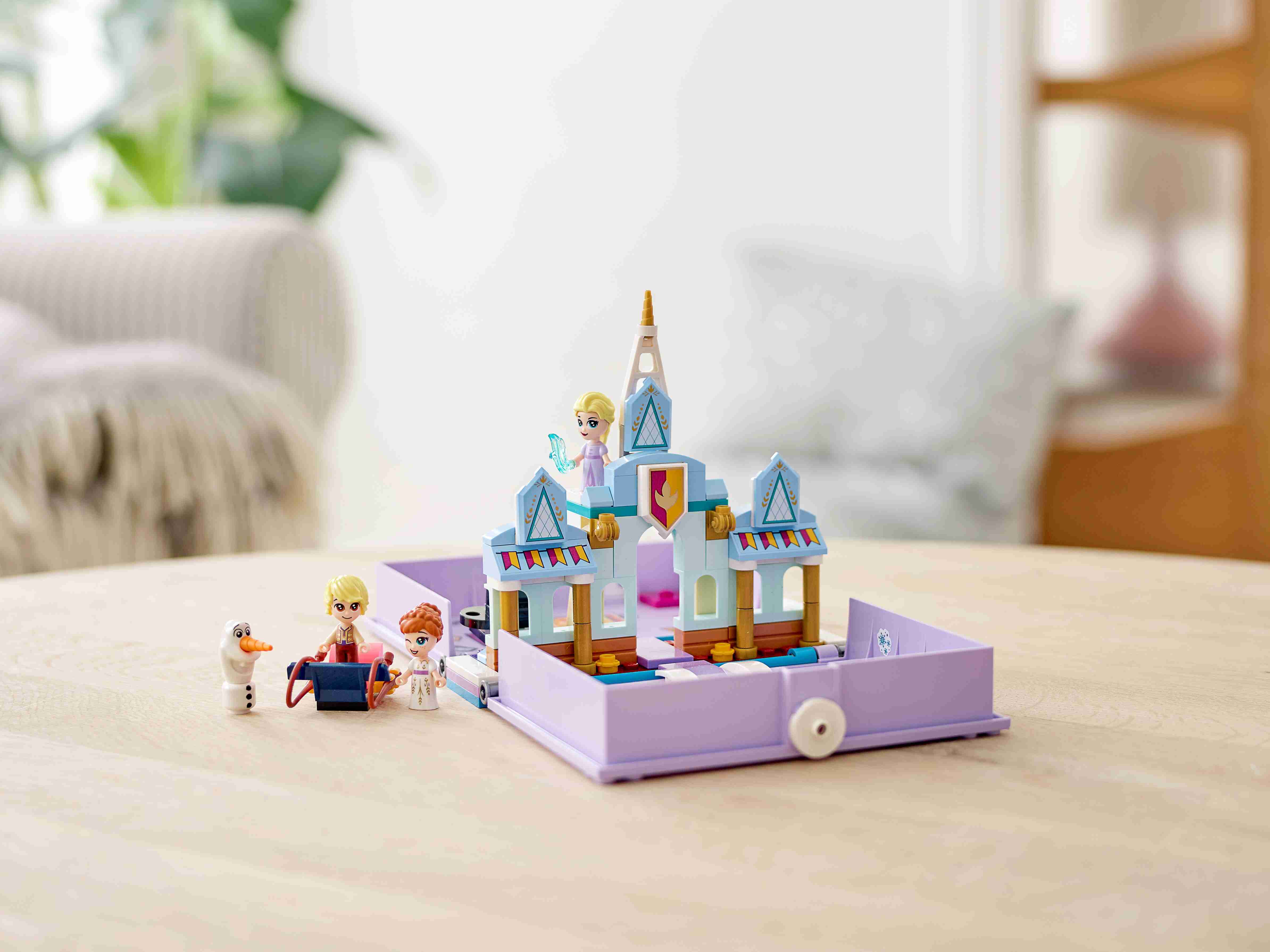 LEGO 43175 Disney Princess Frozen Die Eiskönigin II Annas und Elsas Märchenbuch