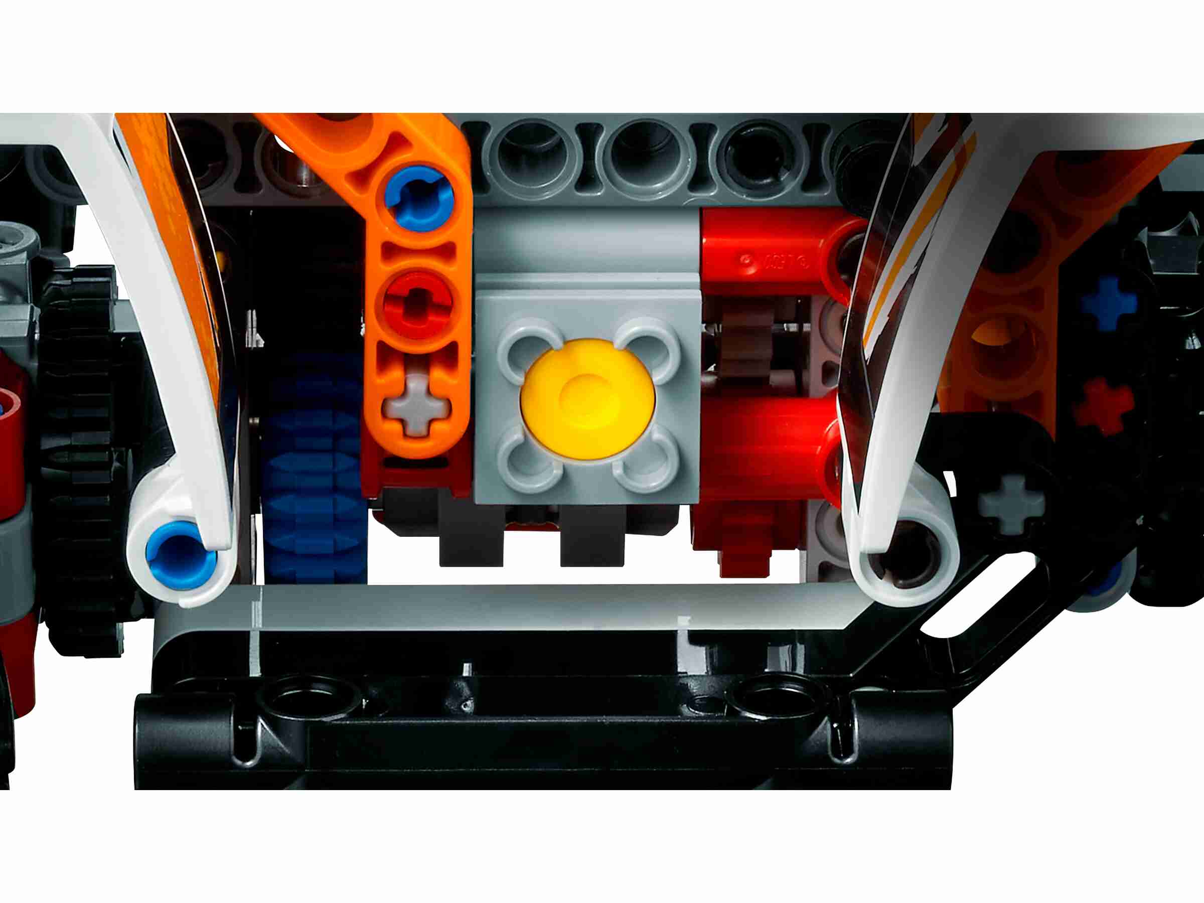 LEGO 42139 Technic Geländefahrzeug, 6 Räder, Spielzeug-Kettensäge