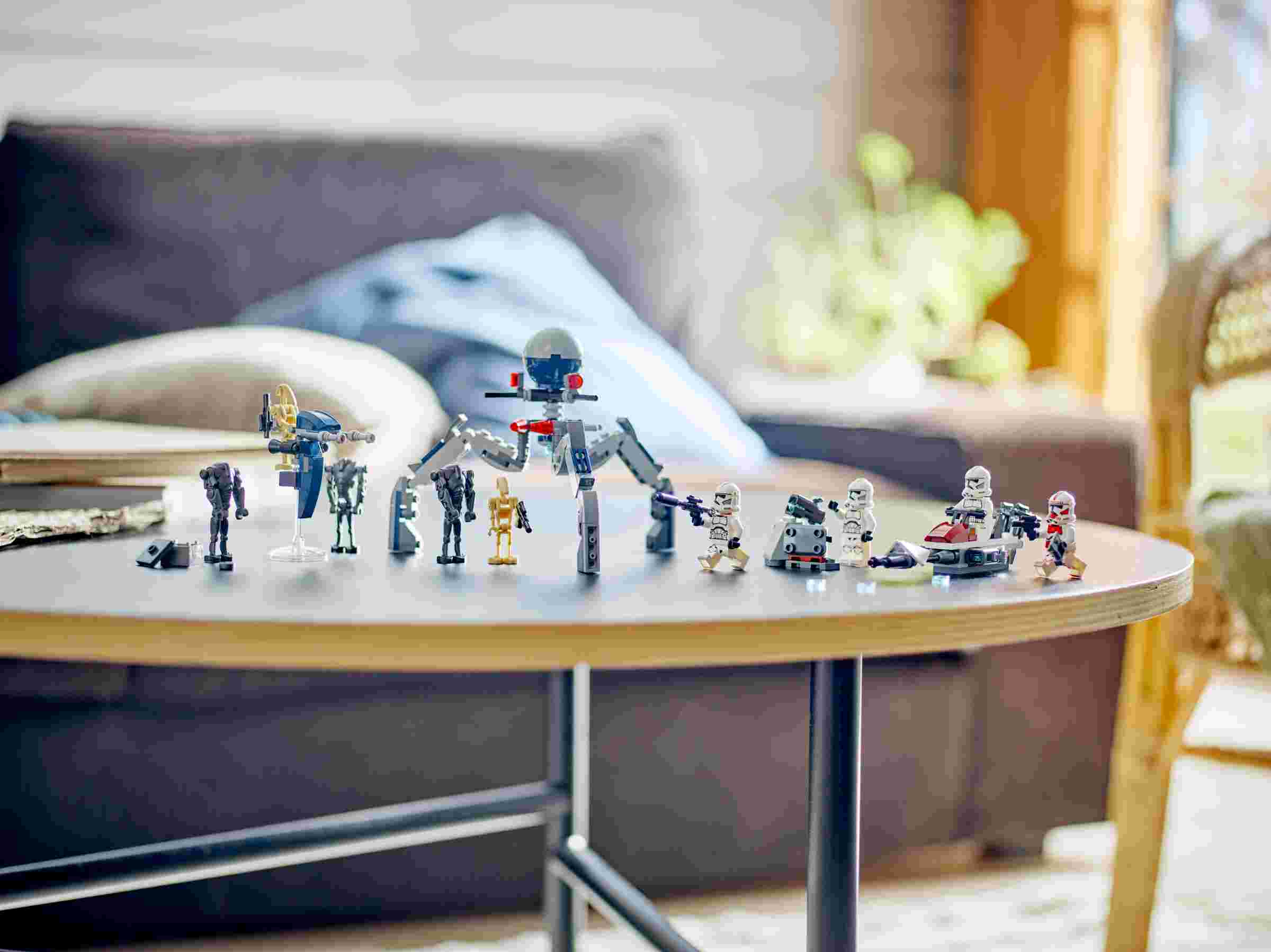 LEGO 75372 Star Wars Clone Trooper & Battle Droid Battle Pack, 9 Figuren
