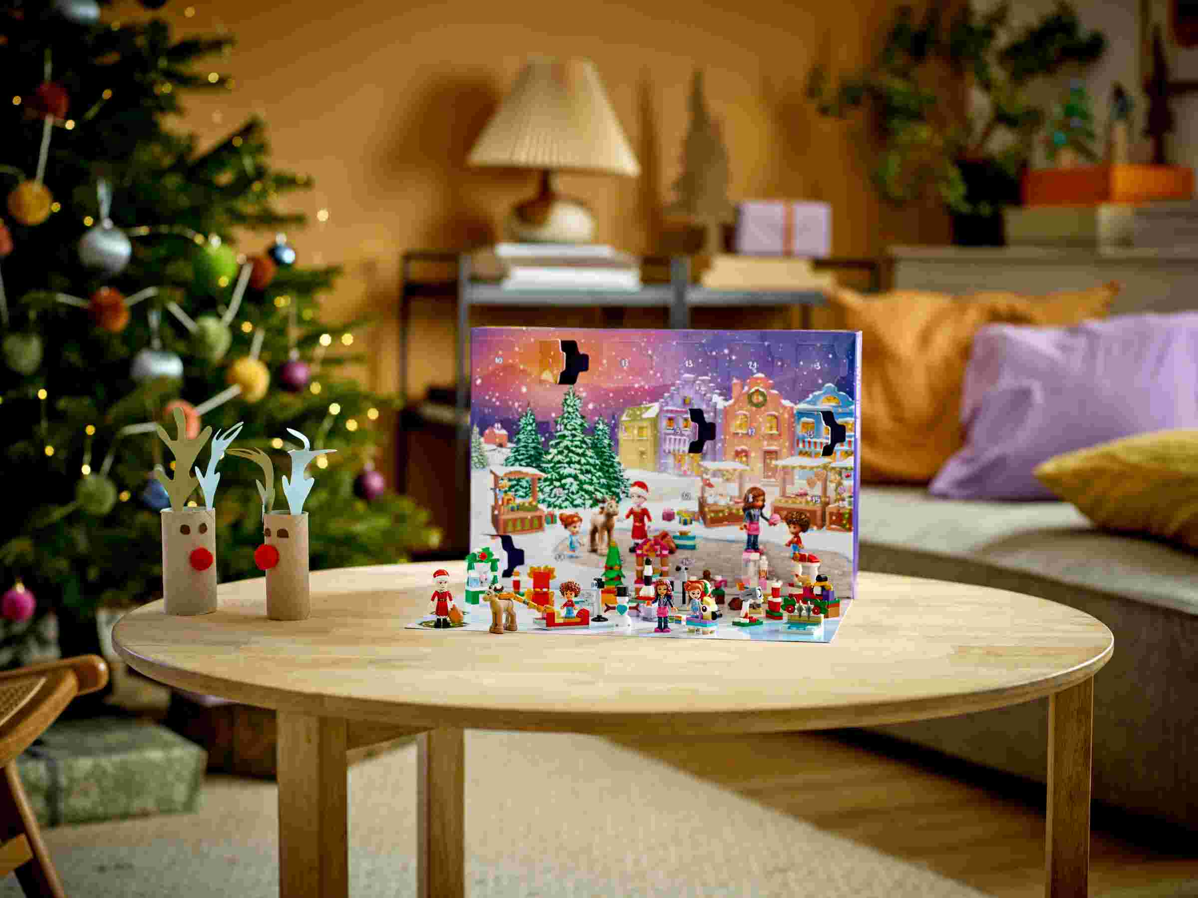 LEGO 41706 Friends Adventskalender 2022 - 24 Überraschungen inkl. Weihnachtsmann