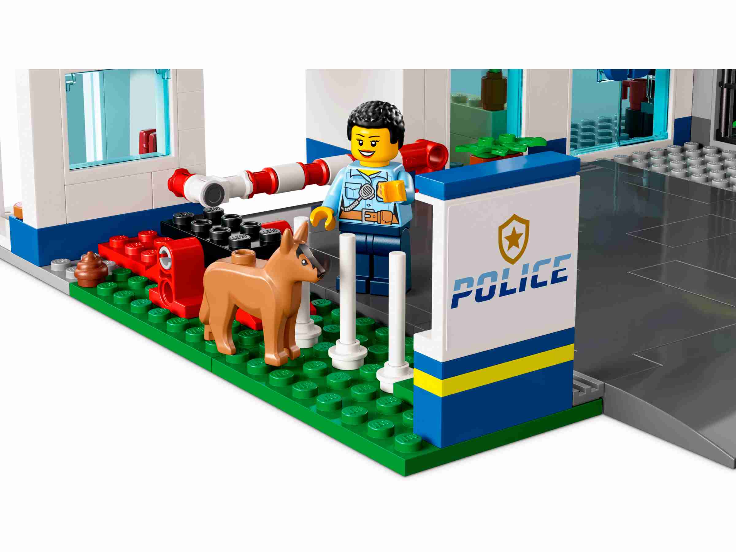 LEGO 60316 City - Polizeistation, 5 Minifiguren, Hubschrauber, Müllauto