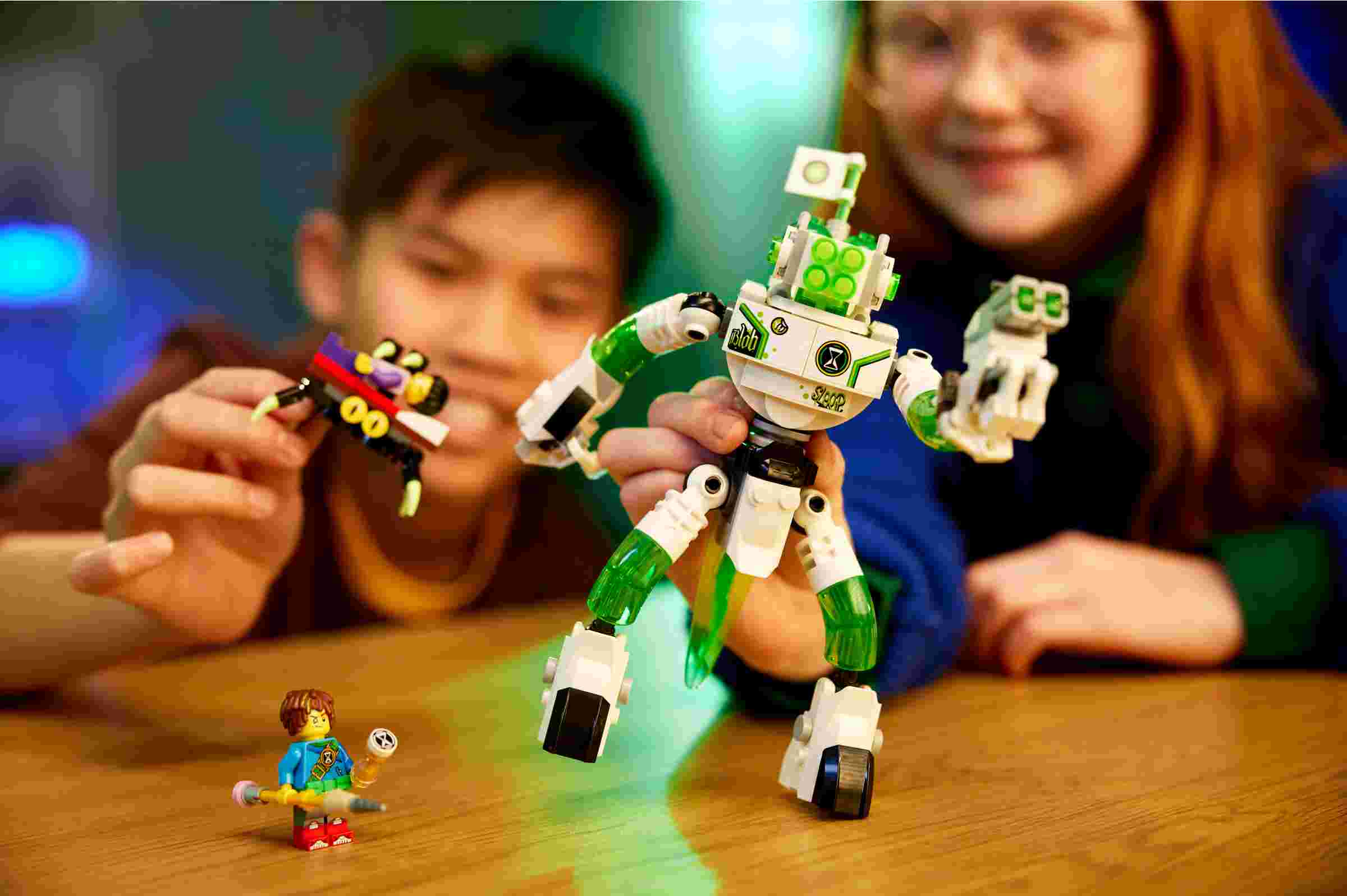 LEGO 71454 DREAMZzz Mateo und Roboter Z-Blob, Bewegliche Actionfigur, 2 Figuren