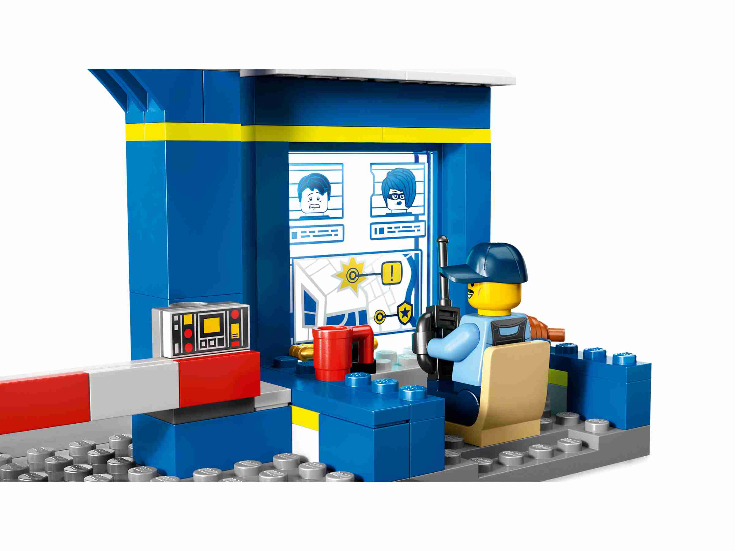 LEGO 60370 City Ausbruch aus der Polizeistation, 4 Minifiguren, Polizeiauto