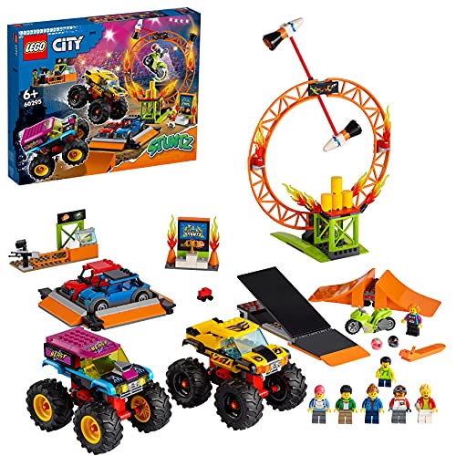 LEGO 60295 City Stuntz Stuntshow-Arena, Motorrad mit Schwungrad, 6 Minifiguren