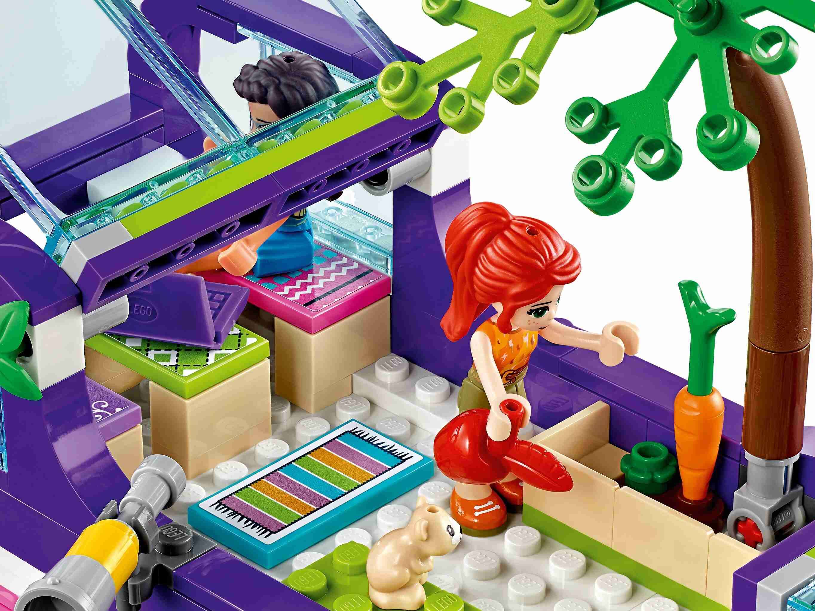 LEGO 41395 Friends Freundschaftsbus mit Bordpool, Rutsche und 3 Minifiguren