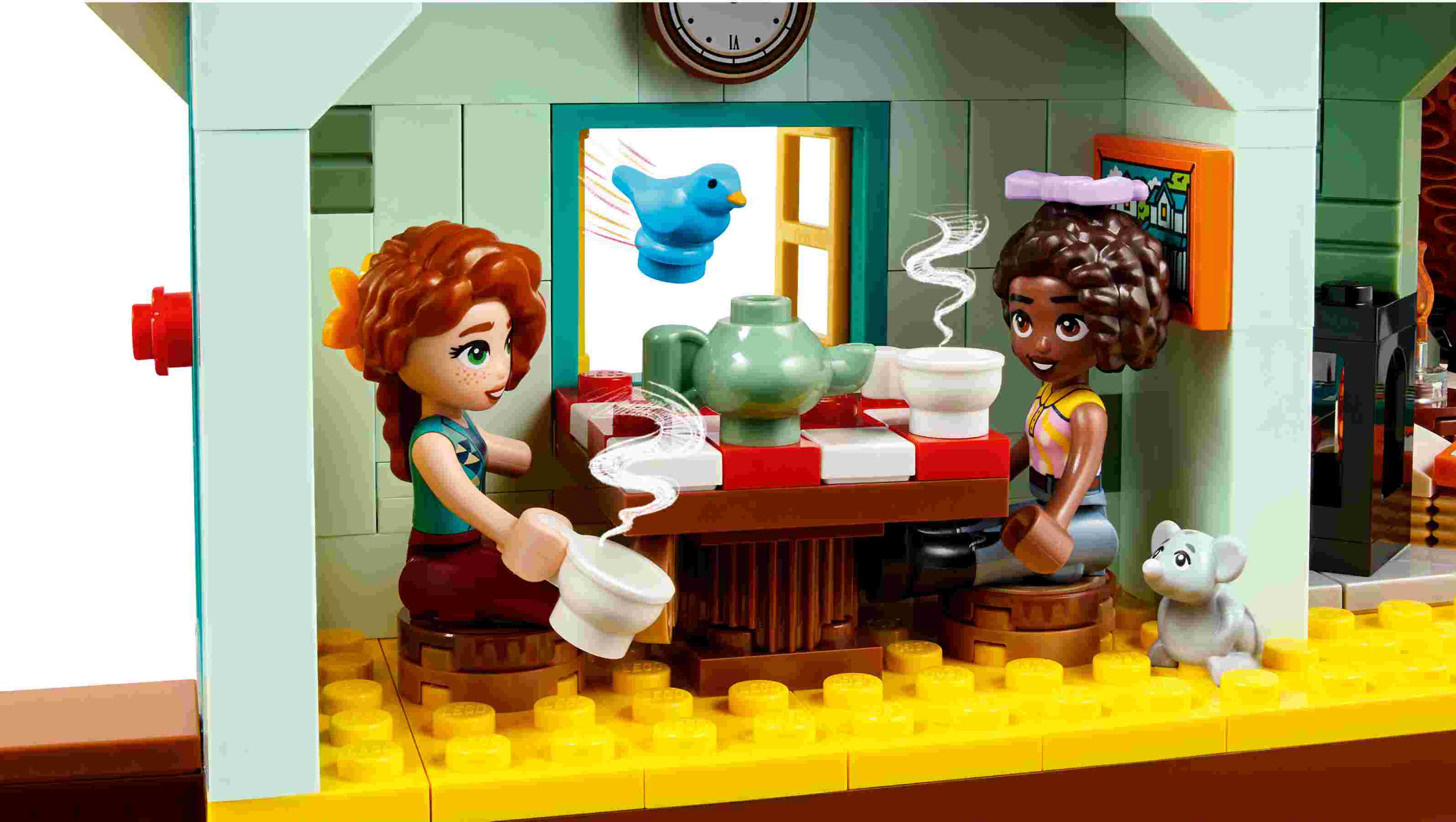 LEGO 41745 Friends Autumns Reitstall, 2 Spielfiguren, 2 Pferde