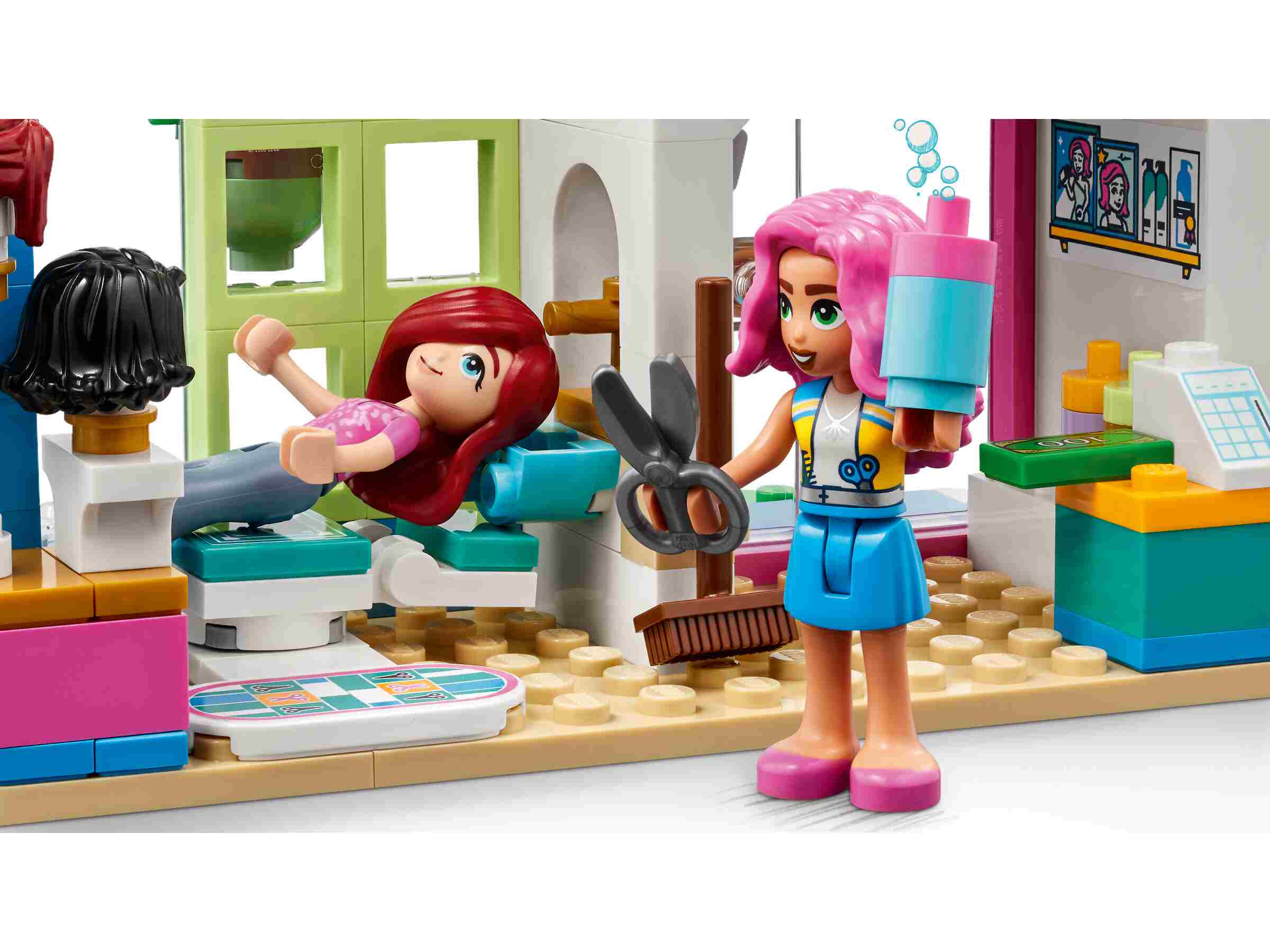 LEGO 41743 Friends Friseursalon, Spielfiguren Paisley, Olly und Nadia
