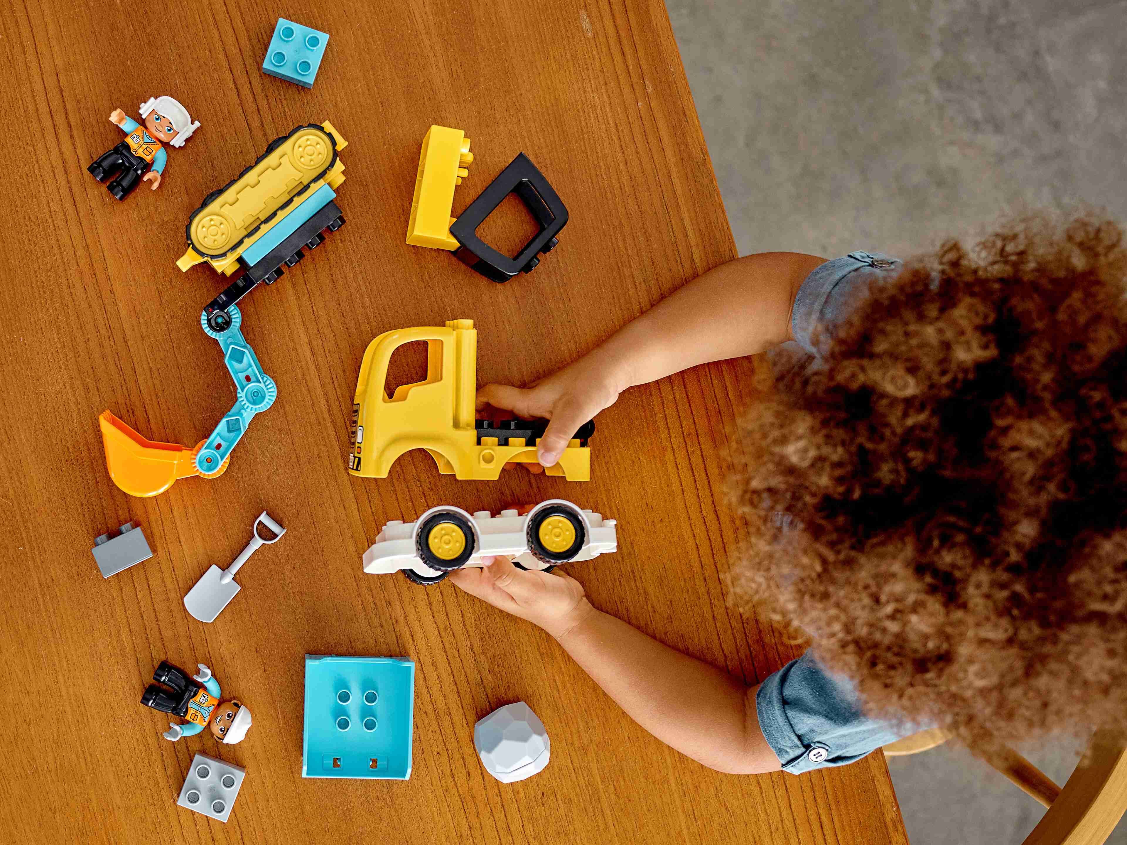 LEGO 10931 DUPLO Bagger und Laster Baufahrzeug Spielzeugset für Kleinkinder ab 2