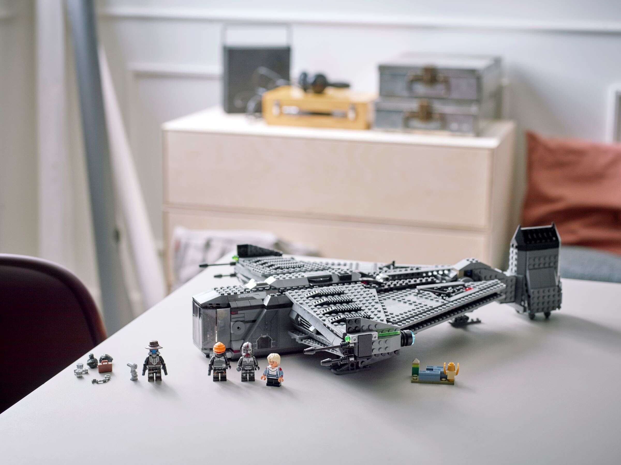 LEGO 75323 Star Wars Die Justifier, 4 Minifiguren, Droide Todo 360