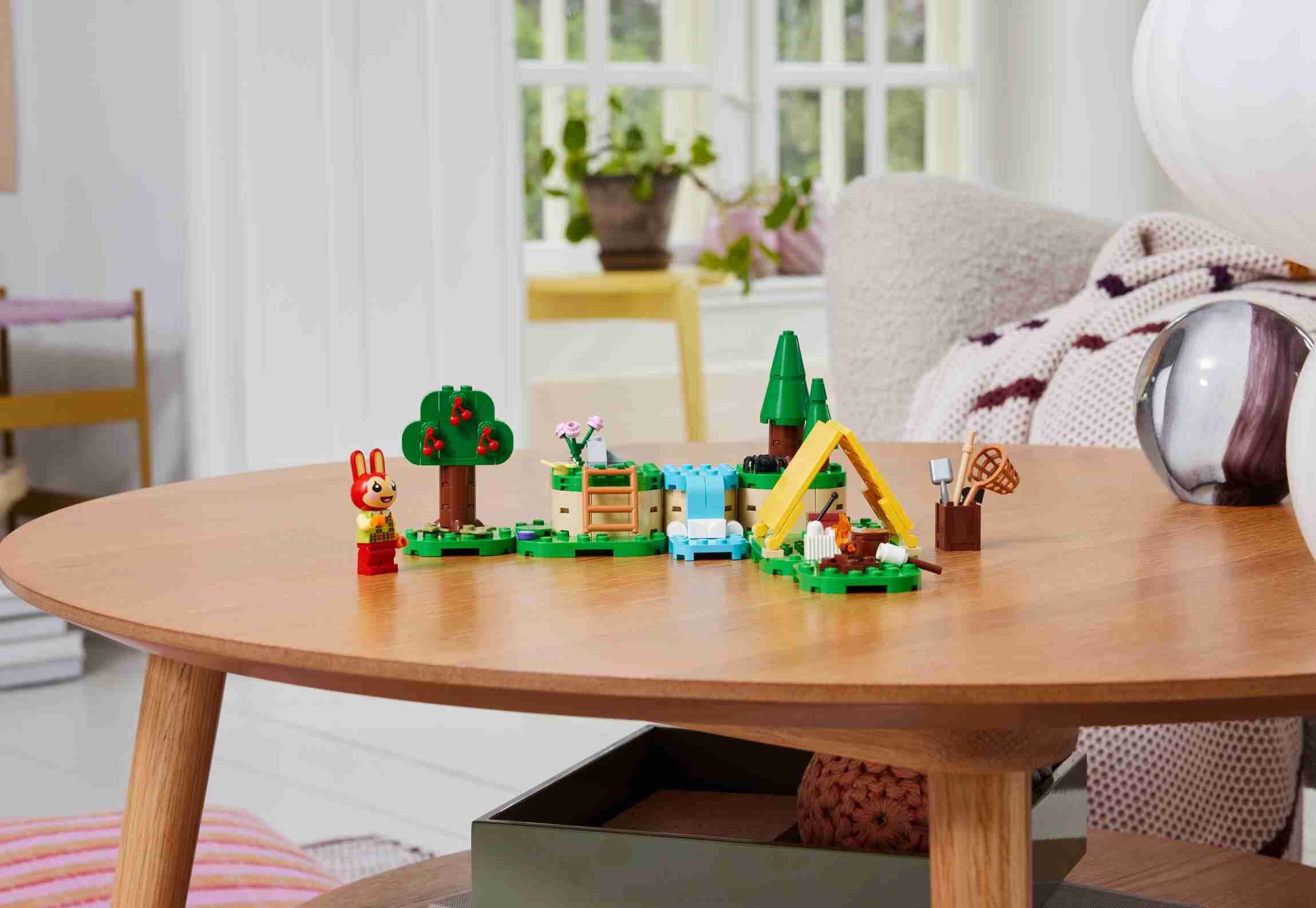 LEGO 77047 Animal Crossing Mimmis Outdoor-Spaß, Zelt, Fluss, modulare Bauplatten