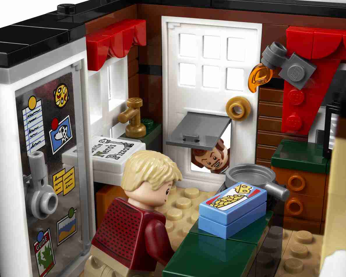 LEGO 21330 Ideas Home Alone, zum Film „Kevin – Allein zu Haus“, 5 Minifiguren