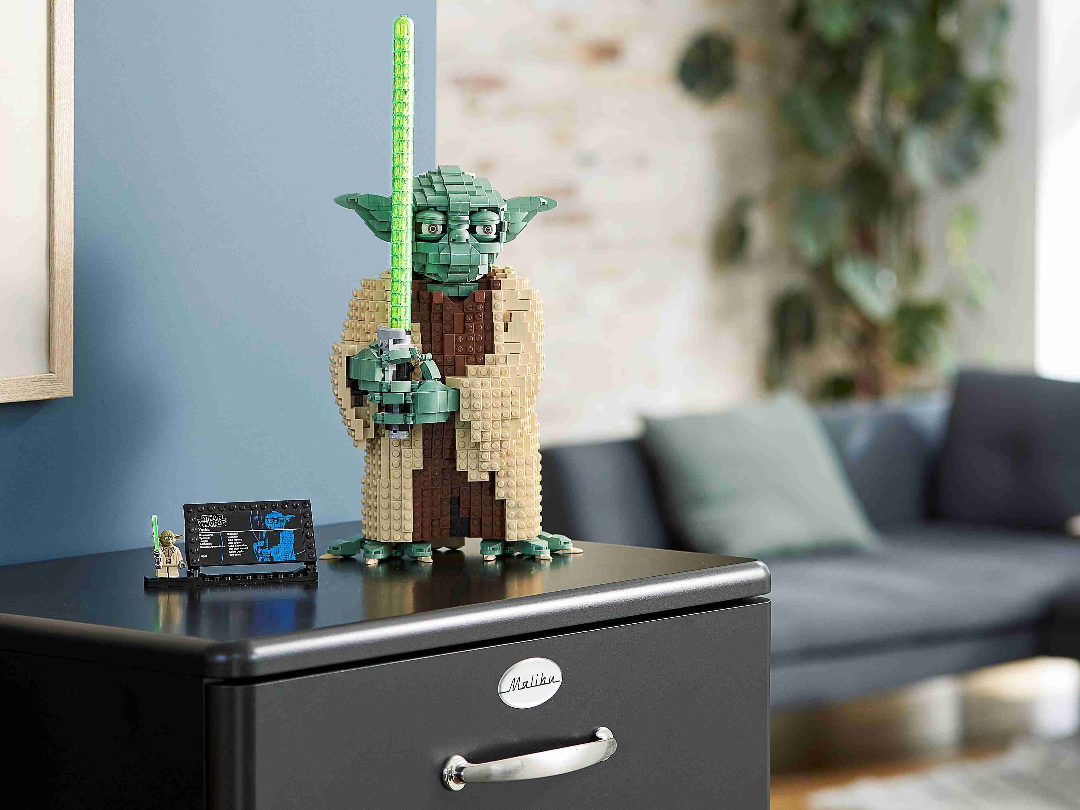 LEGO 75255 Star Wars Yoda, Sammlermodell mit Displayständer
